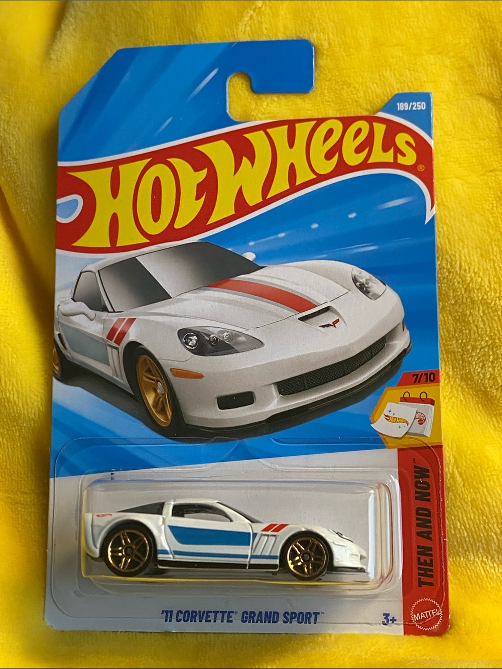 Hot wheels ‘11 Corvette Grand Sport - White with Blue & Red Stripes